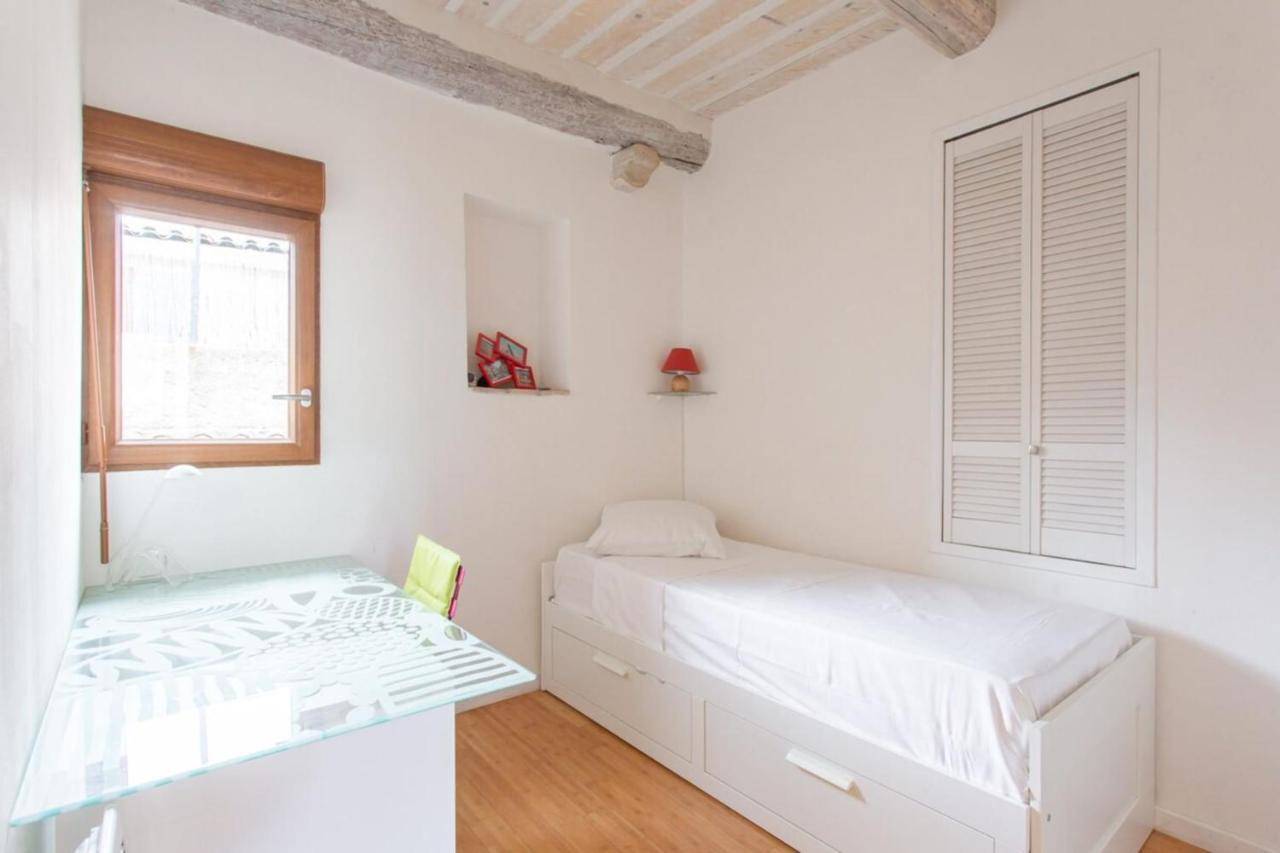 2-Star Apartment Close To Beaches And All Amenities Антиб Экстерьер фото